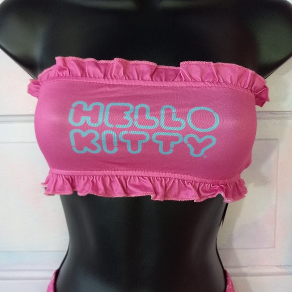 😵Hello Kitty kawaii graphic skirt set w/ ruffled tube top! Nwt! So cute! - Picture 2 of 7